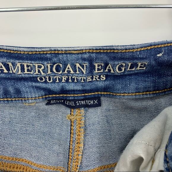 American Eagle Distress Jean Mini Skirt Women’s Size 0 Next Level Stretch - Picture 3 of 9